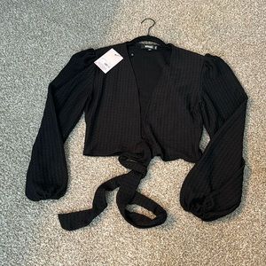 Long sleeve tie crop top